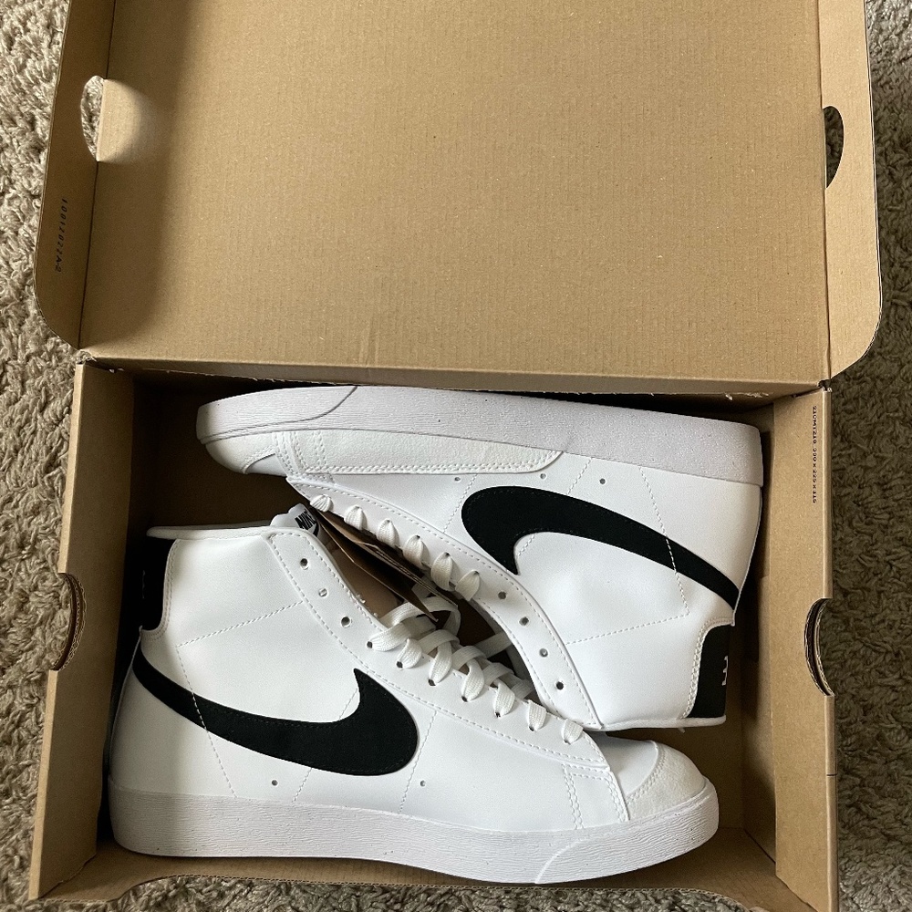 NIKE BLAZER MID ’77 NEXT NATURE UNISEX - Picture 1 of 8